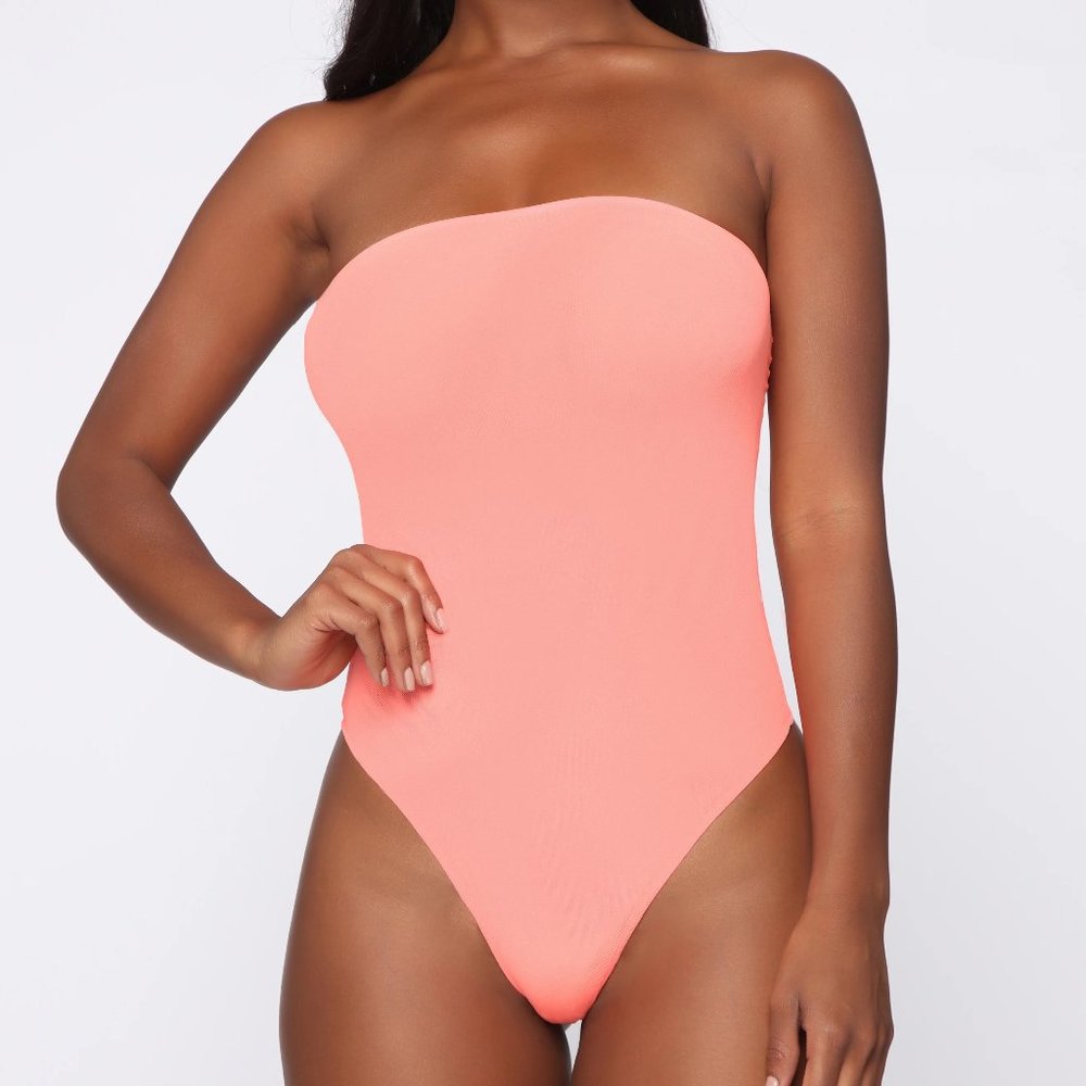 NWT- fashion nova- let's keep it simple tube bodysuit coral- Medium